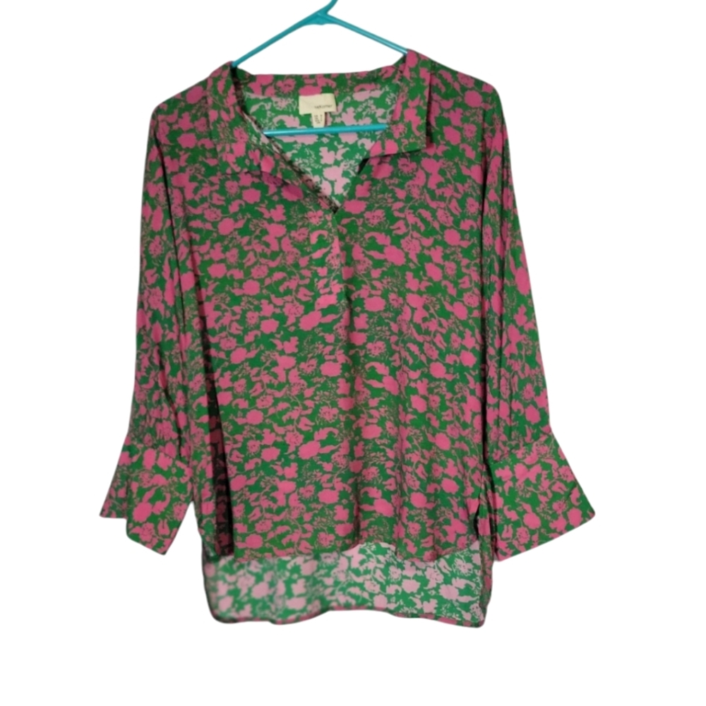 The Korner Green/Pink Collared Blouse